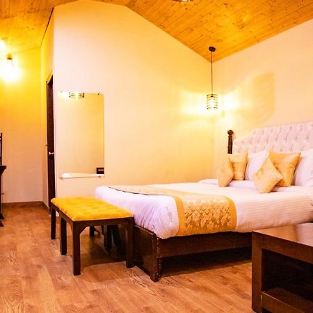 Aamod Resorts Dalhousie ! Luxury Cottage Resort Kültér fotó