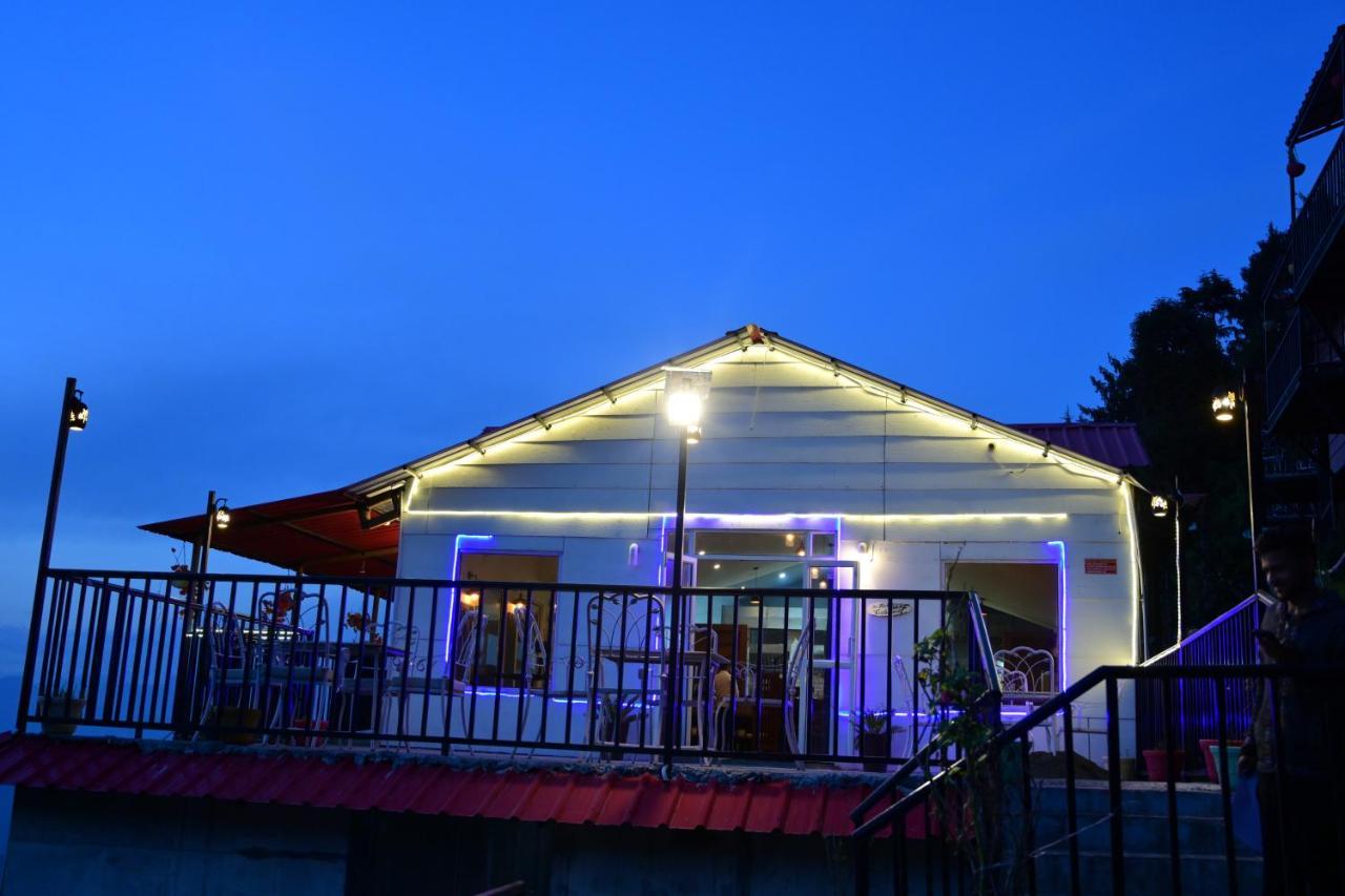 Aamod Resorts Dalhousie ! Luxury Cottage Resort Kültér fotó