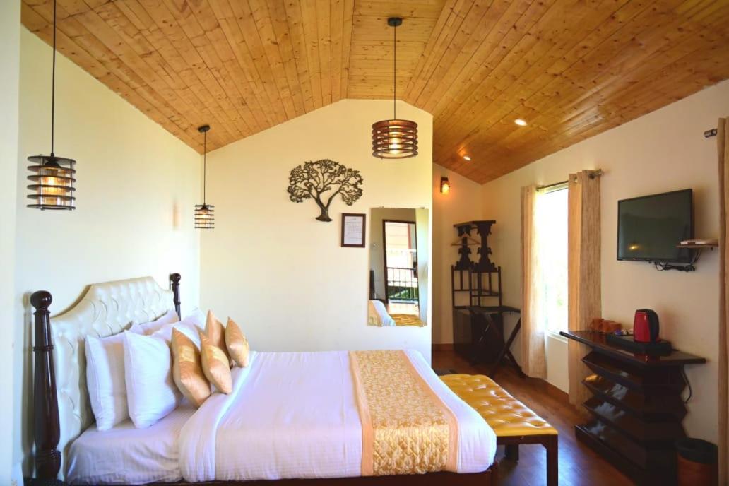 Aamod Resorts Dalhousie ! Luxury Cottage Resort Kültér fotó