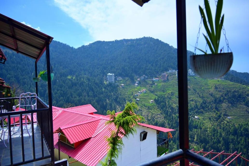Aamod Resorts Dalhousie ! Luxury Cottage Resort Kültér fotó