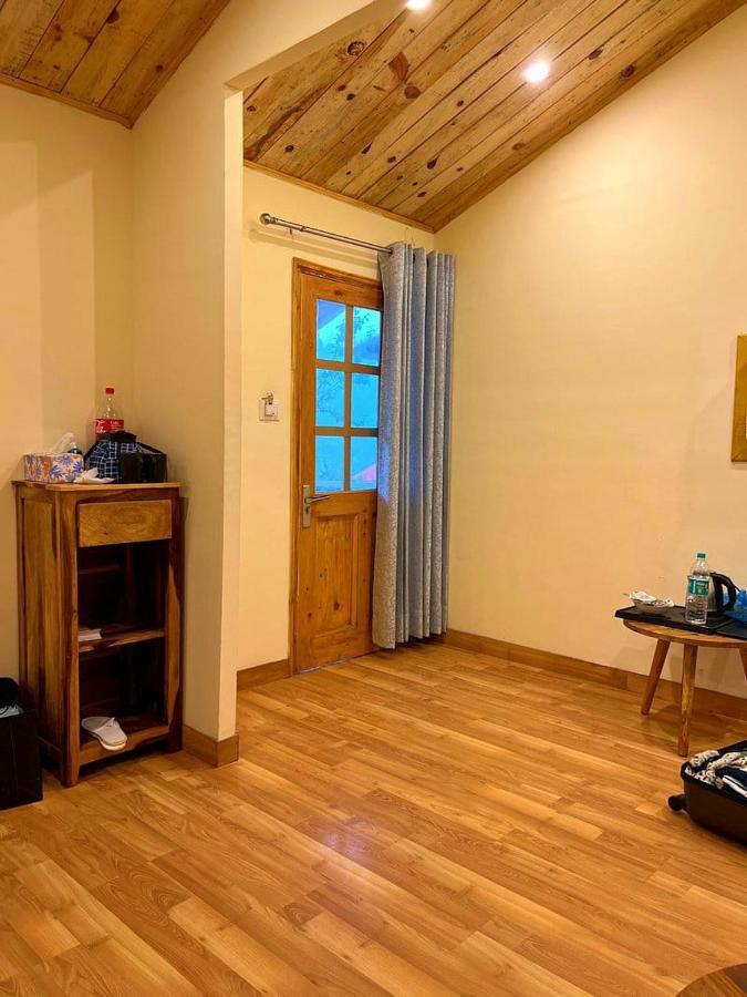 Aamod Resorts Dalhousie ! Luxury Cottage Resort Kültér fotó