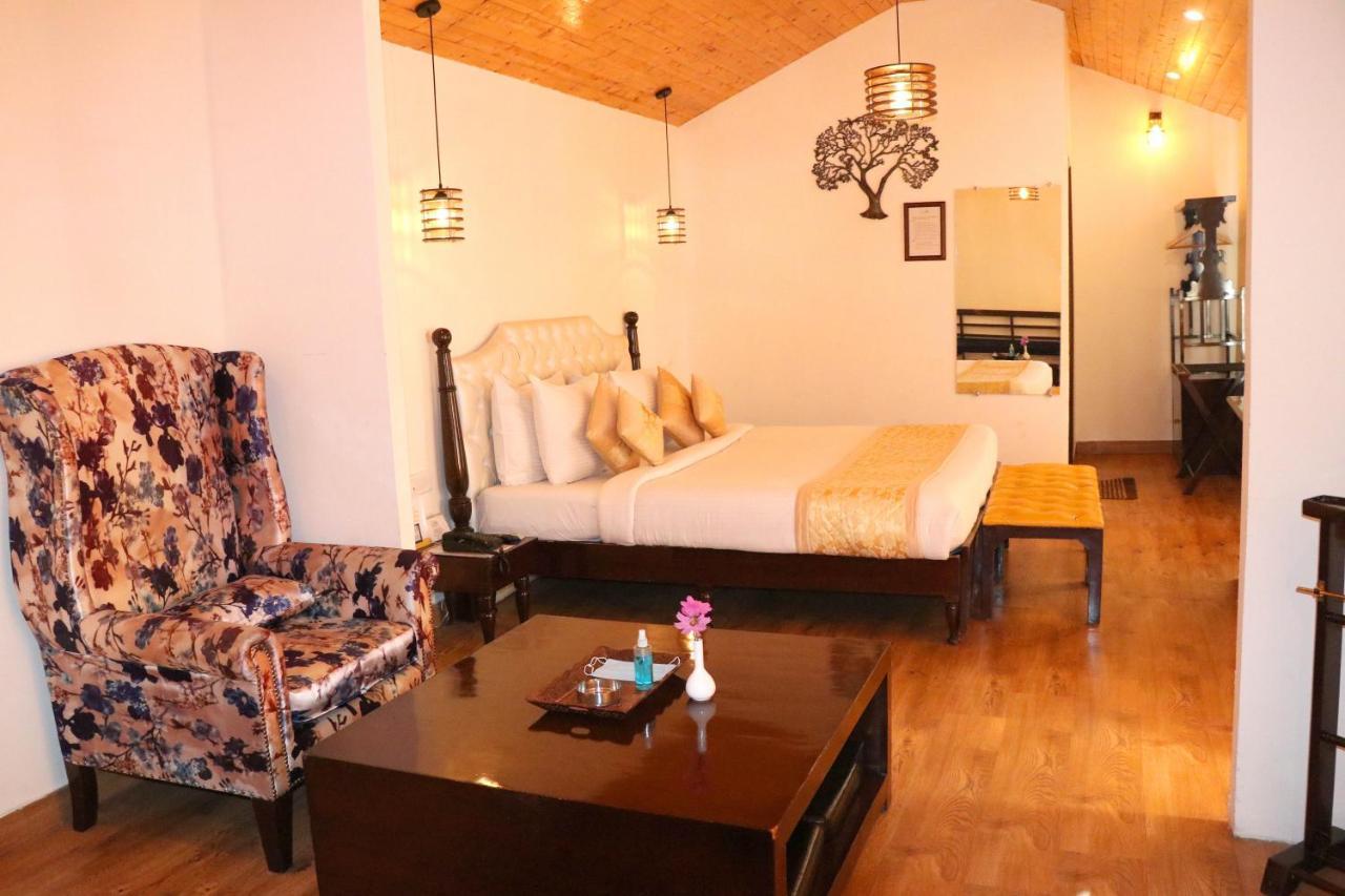 Aamod Resorts Dalhousie ! Luxury Cottage Resort Kültér fotó